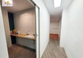 150m² commercial premises for sale in Valencia, in the area of Benicalap, Calle de la Florista photo