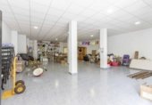 130m² commercial premises for sale in Albalat dels Sorells, Calle Mayor photo