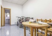 130m² commercial premises for sale in Albalat dels Sorells, Calle Mayor photo