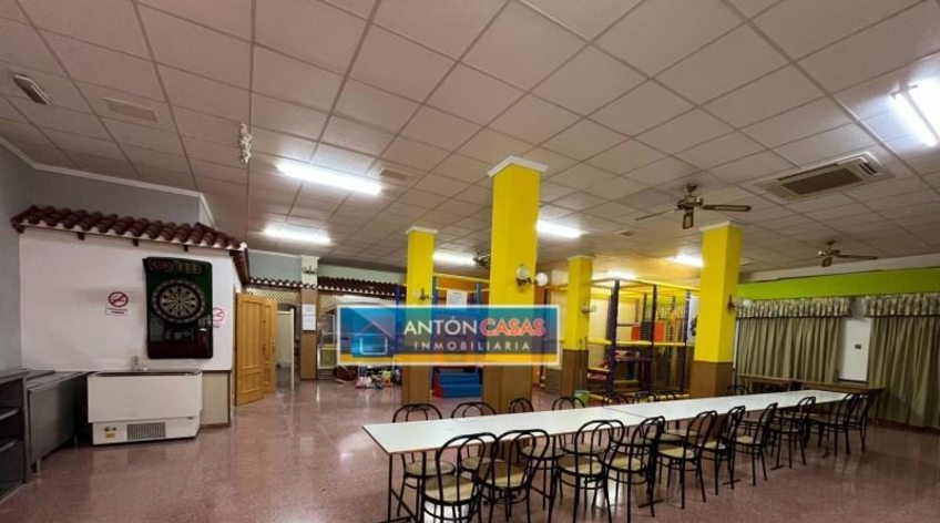 Local comercial