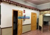 Local comercial en venta con 235m² en Novelda, Avenida Cortes Valencianas foto