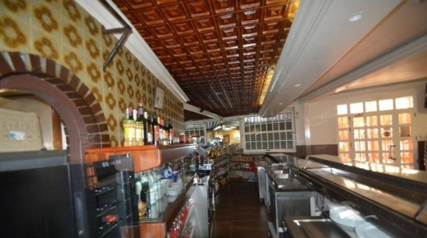 Local comercial