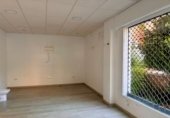 105m² commercial premises for sale in Algeciras, Plaza Alta photo