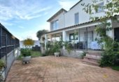 Local comercial en venta con 690m² en Canet de Mar, Avinguda Llimoners foto