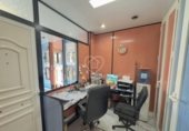 164m² commercial premises for sale in Castelldefels, Carrer de Rafael Casanova i Comes photo