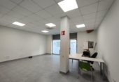 Local comercial en venta con 166m² en Bilbao, en la zona de San Pedro de Deusto, Camino Ugaskobidea foto