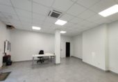 Local comercial en venta con 166m² en Bilbao, en la zona de San Pedro de Deusto, Camino Ugaskobidea foto