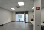Local comercial en venta con 166m² en Bilbao, en la zona de San Pedro de Deusto, Camino Ugaskobidea foto
