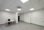 Local comercial en venta con 166m² en Bilbao, en la zona de San Pedro de Deusto, Camino Ugaskobidea foto
