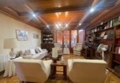 678m² warehouse industrial for sale in Segovia, Calle del Gremio de los Cinteros photo
