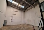 400m² warehouse for sale in Aldaya, Calle del Montdúver photo