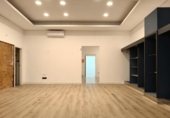 Local comercial en venta con 94m² en Badajoz, en la zona de San Roque, Calle Trasera Colón foto