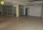 Local comercial en venta con 115m² en Montornès del Vallès, Carrer del Sol foto