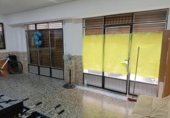 60m² commercial premises for sale in Chirivella, Calle Ramón Muntaner photo
