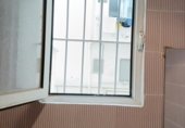 60m² commercial premises for sale in Chirivella, Calle Ramón Muntaner photo