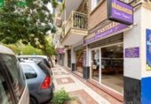 Local comercial en venta con 90m² en Granada, Calle Real de Málaga foto