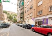 Local comercial en venta con 90m² en Granada, Calle Real de Málaga foto