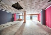 415m² commercial premises for sale in Granada, Camino de Ronda photo
