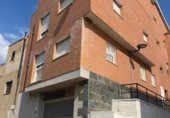 139m² offices for sale in Vila-seca, Carrer de Víctor Català photo