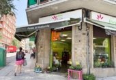 Local comercial
en venda
amb 90m² a Santiago de Compostel·la, a la zona de Cornes, Rúa da República Arxentina foto