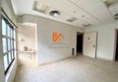 Local comercial en venta con 365m² en Santiago de Compostela, en la zona de O Cotaredo, Rúa das Fontiñas foto