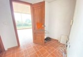 100m² commercial premises for sale in Santiago de Compostela, in the area of A Revolta, Rúa de Sánchez Freire photo