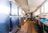 Restaurante en venta con 591m² en Cerdanyola del Vallès, Avinguda de la Flor de Maig foto