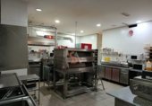 Local comercial en alquiler, traspaso con 220m² en Valladolid, en la zona de Vadillos foto