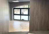 Local comercial en venta con 199m² en Vilafranca del Penedès foto