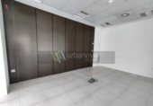 Local comercial en alquiler con 145m² en Logroño foto