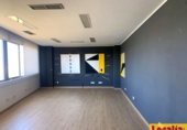 109m² offices for sale in Valladolid, in the area of Delicias - Arco de Ladrillo photo