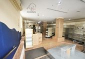 Local comercial en alquiler con 200m² en Villares de la Reina foto
