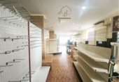 Local comercial en alquiler con 200m² en Villares de la Reina foto