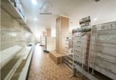 Local comercial en alquiler con 200m² en Villares de la Reina foto