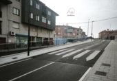 Local comercial en alquiler con 200m² en Villares de la Reina foto