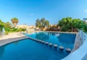 300m² restaurant pour vente à Torrevieja, Urbanización Villa Sol photo