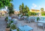 300m² restaurant pour vente à Torrevieja, Urbanización Villa Sol photo