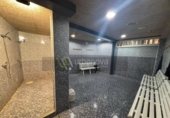 322m² commercial premises for sale in Logroño photo