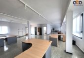 220m² bureau pour location à Valladolid, dans le quartier de Polígono Argales photo