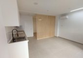 54m² commercial premises for sale in Elche, Calle Verdolaga photo
