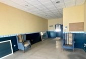 595m² warehouse industrial for sale in Badajoz, in the area of San Roque, Calle Luis Andreu Fernández de Molina photo