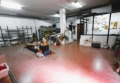 92m² commercial premises industrial for sale in Burjasot, Calle Mendizábal photo