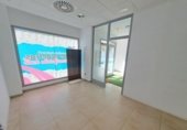 Local comercial en venta con 251m² en Carcagente, avenida germanias foto