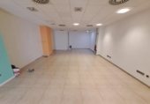 Local comercial en venta con 251m² en Carcagente, avenida germanias foto