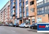 Local comercial en alquiler con 56m² en Oviedo, en la zona de Pumarín foto