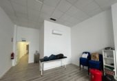 Local comercial
en lloguer
amb 1200m² a Albacete, a la zona de Indústria foto