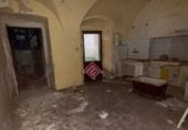  building for sale in Trujillo photo