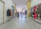 Local comercial en venta con 52m² en Badajoz foto