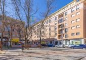 Local comercial en venta con 52m² en Badajoz foto