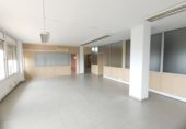 144m² office for rent in Barberà del Vallès photo